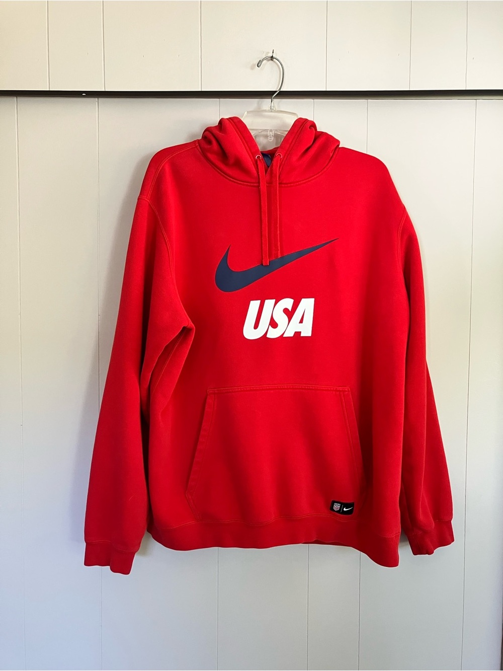 Nike US Soccer USA Mens XL Red Swoosh Graphic Pullover Hoodie Sweatshirt USMNT